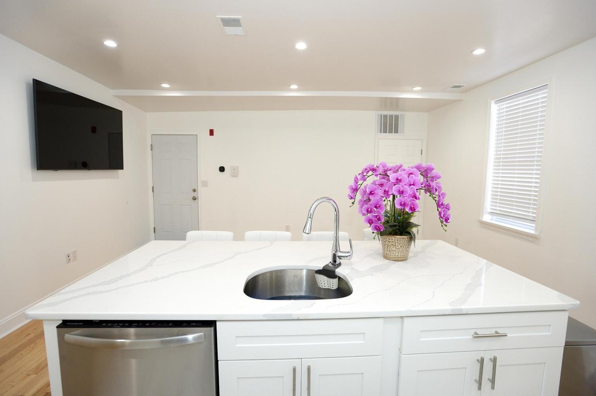 Spacious And Brand New Apartment In Point Breeze - Prime Location ฟิลาเดลเฟีย ภายนอก รูปภาพ